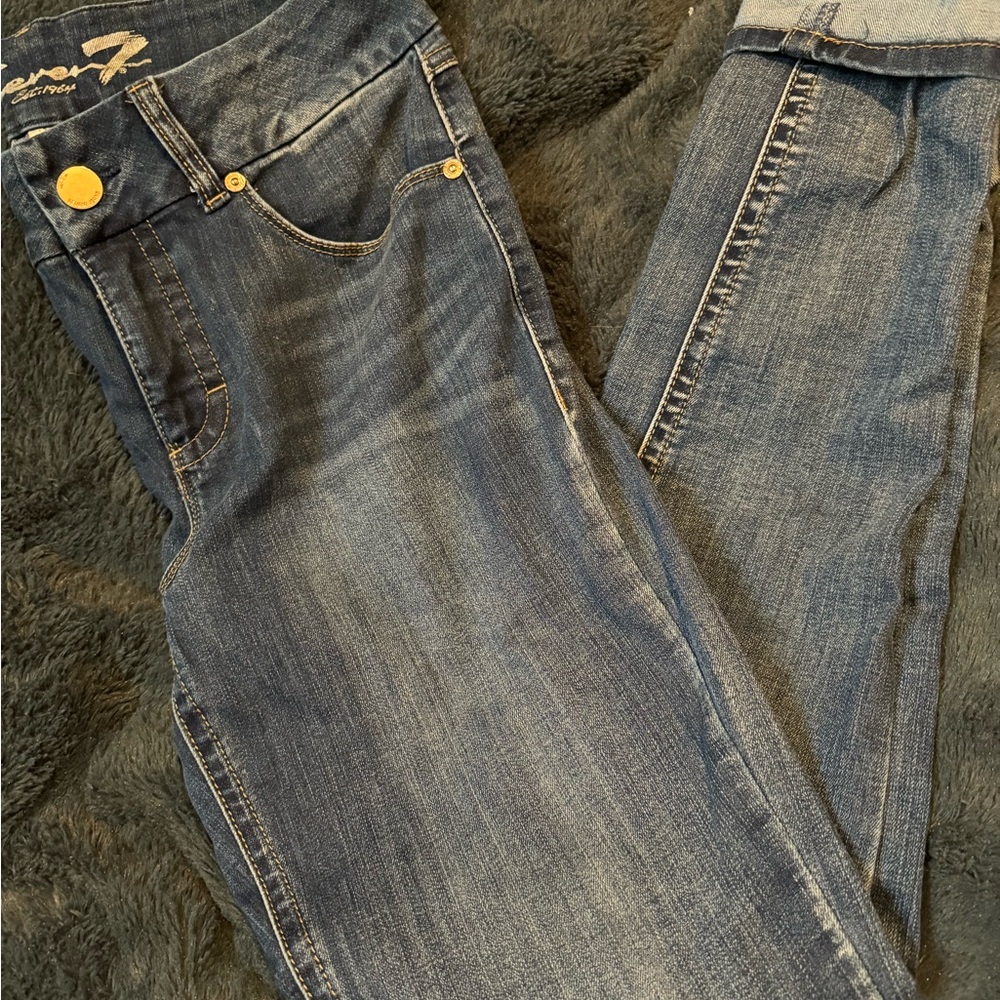 NWT! Women’s SEVEN skinny jeans size 12